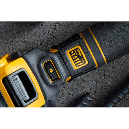 Dewalt Akumulatorowa szlifierka kątowa DCG409VSNT-XJ 18V XR 125 mm, silnik bezszczotkowy, regulacja obrotów, bez akumulatorów i ładowarki, w walizce TSTAK