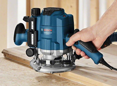 Bosch Frezarka górnowrzecionowa GOF 1250 CE 1250W + prowadnica