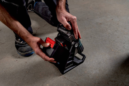 Metabo Akumulatorowy reflektor budowlany BSA 18 LED 4000 bez akumulatorów i ładowarki (carcass), karton