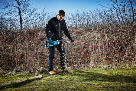 Makita Akumulatorowa wiertnica glebowa LXT DDG460ZX7 bez akumulatorów i ładowarki