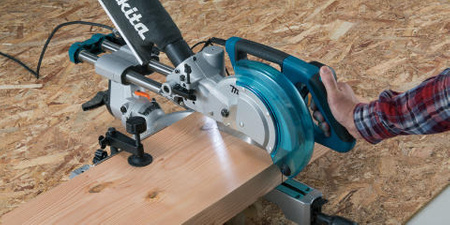 Ukośnica Makita LS 0815FLN 216 mm 1400W z lampą i ze wskaźnikeim laserowym