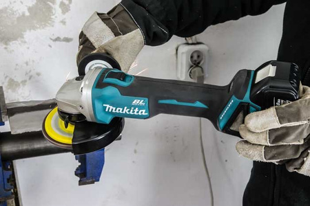 Akumulatorowa szlifierka kątowa Makita DGA504Z 125mm w kartonie