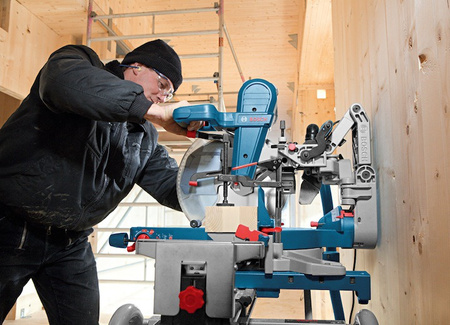 Ukośnica Bosch GCM 12 GDL, 2000W, 305 mm