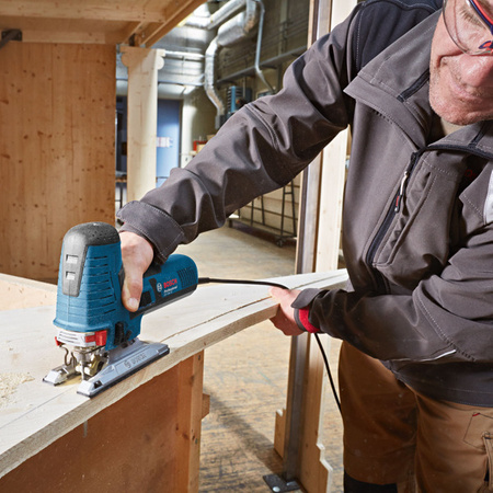 Wyrzynarka Bosch GST 160 CE 800W LBox