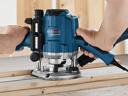 Bosch Frezarka górnowrzecionowa GOF 1250 CE 1250W + prowadnica