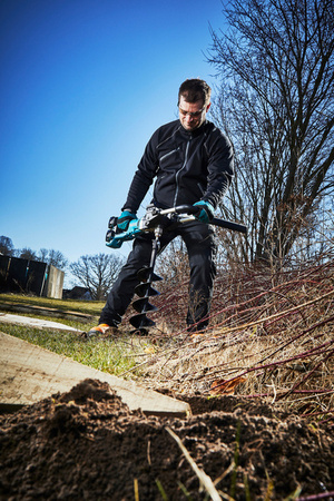 Makita Akumulatorowa wiertnica glebowa LXT DDG460ZX7 bez akumulatorów i ładowarki