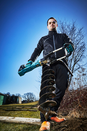 Makita Akumulatorowa wiertnica glebowa LXT DDG460ZX7 bez akumulatorów i ładowarki