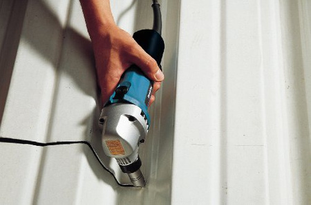 Nożyce skokowe Makita JN1601 550 W, w kartonie