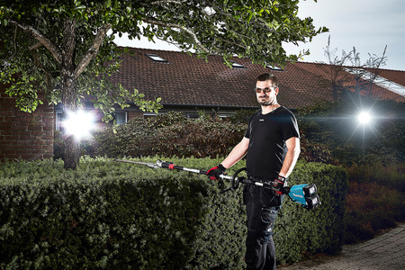 Makita Akumulatorowe urządzenie wielofunkcyjne ogrodowe 2 x 18V DUX60Z bez akumulatorów i ładowarki